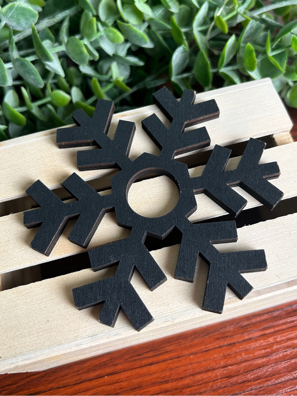 Wooden Snowflake Sphere Stand